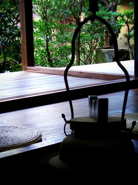 ��x���F�ɗ��ɂ�