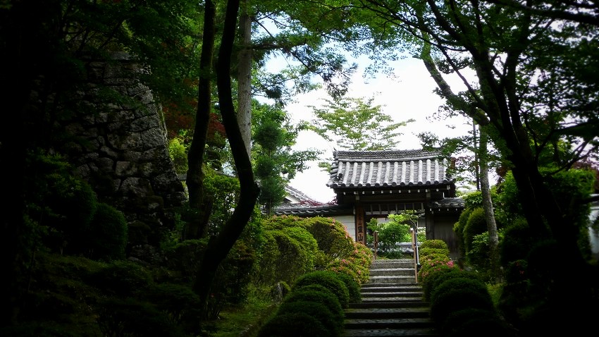 ��R���F�����@�ɂ�