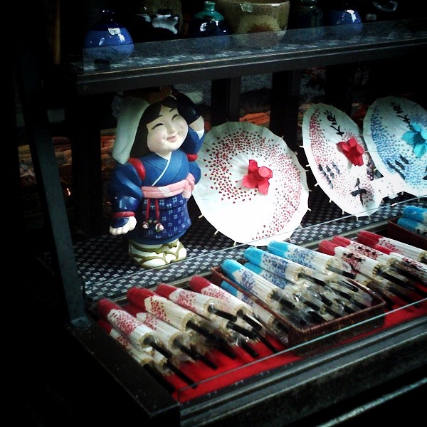 �匴�F���y�Y���ɂ�