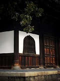 東福寺：法堂の花頭窓